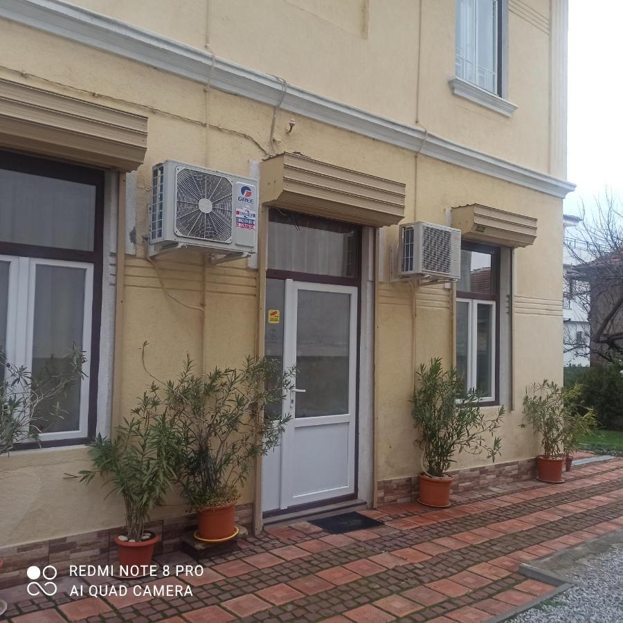 Appartement Стонел à Veliko Tarnovo Extérieur photo