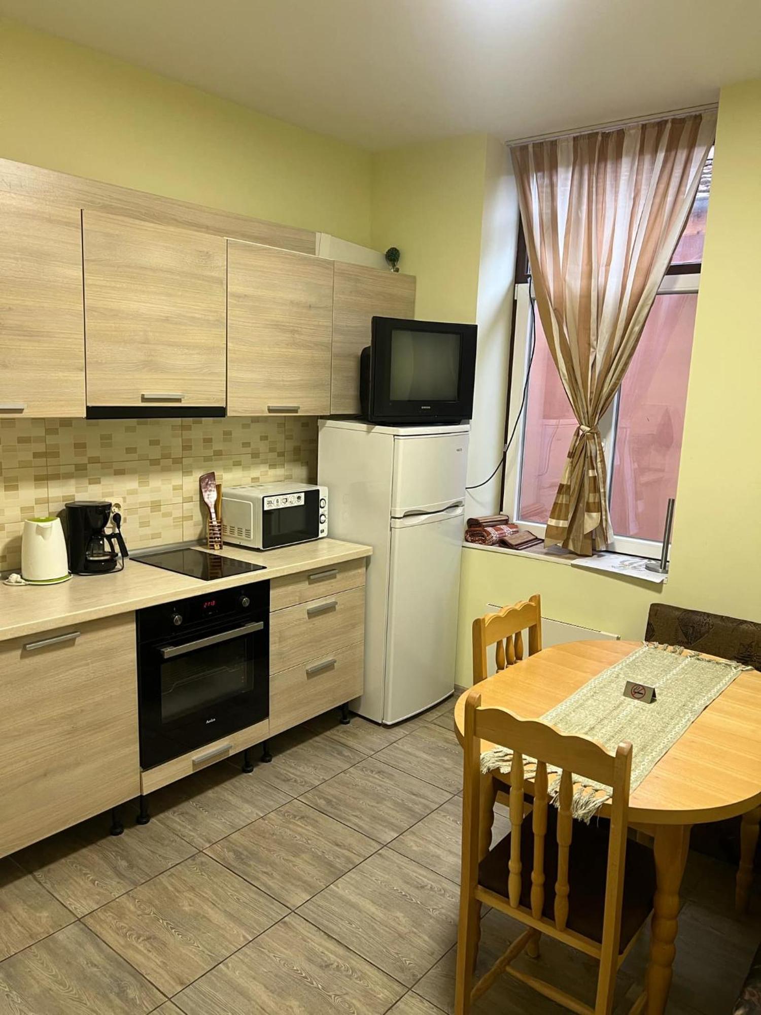 Appartement Стонел à Veliko Tarnovo Extérieur photo